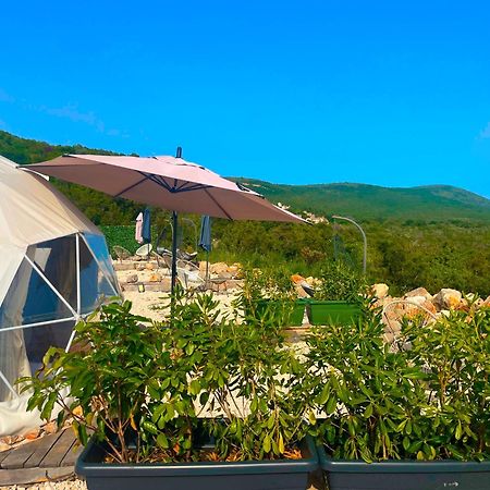 ホテル Glamping Rose ラドヴィチ エクステリア 写真