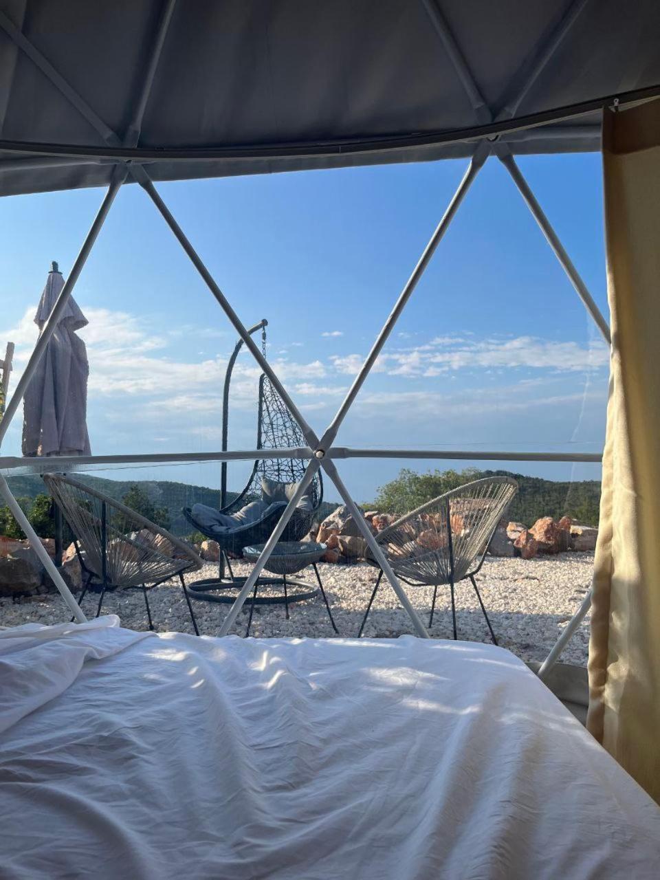 ホテル Glamping Rose ラドヴィチ エクステリア 写真