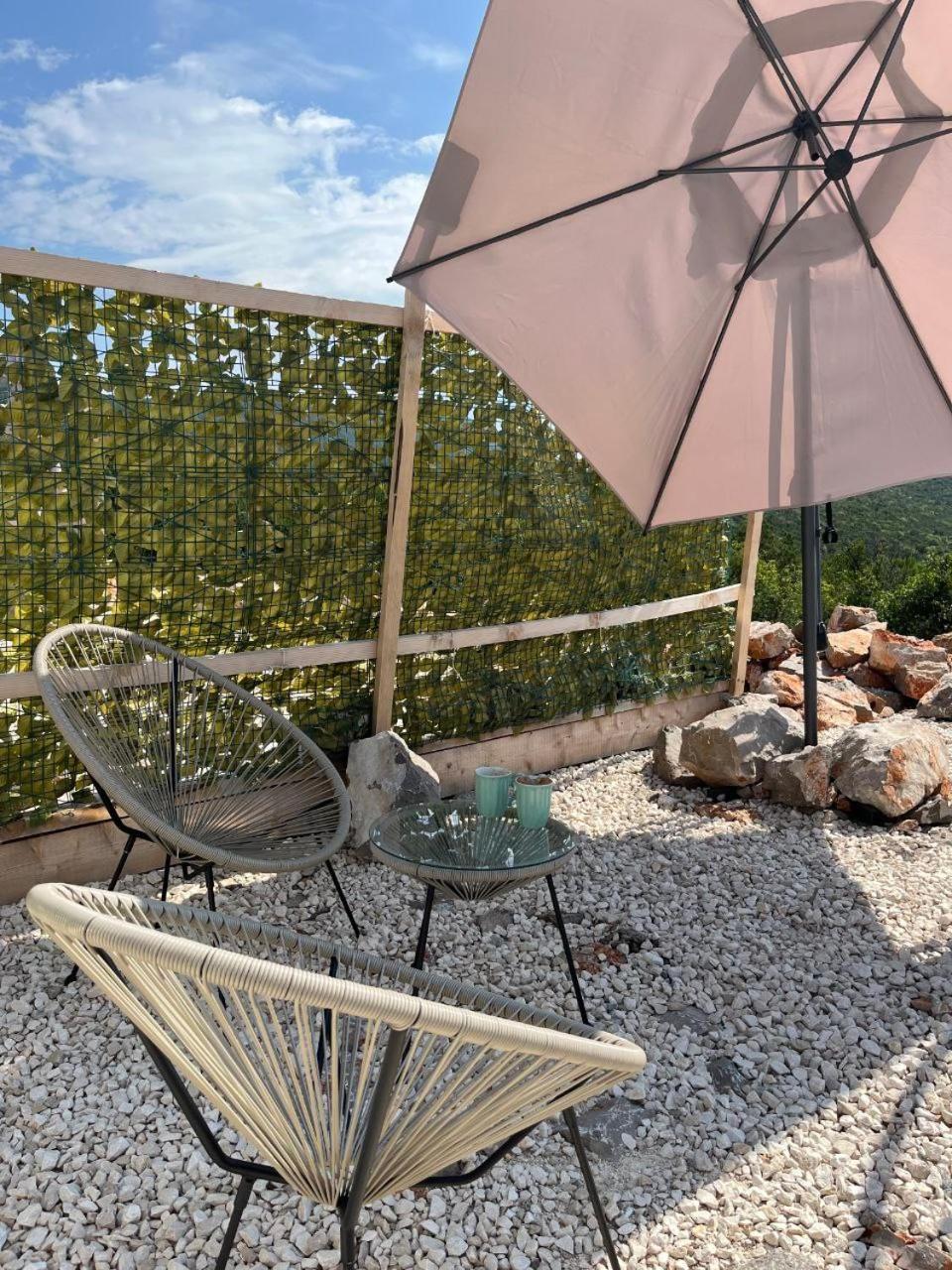 ホテル Glamping Rose ラドヴィチ エクステリア 写真