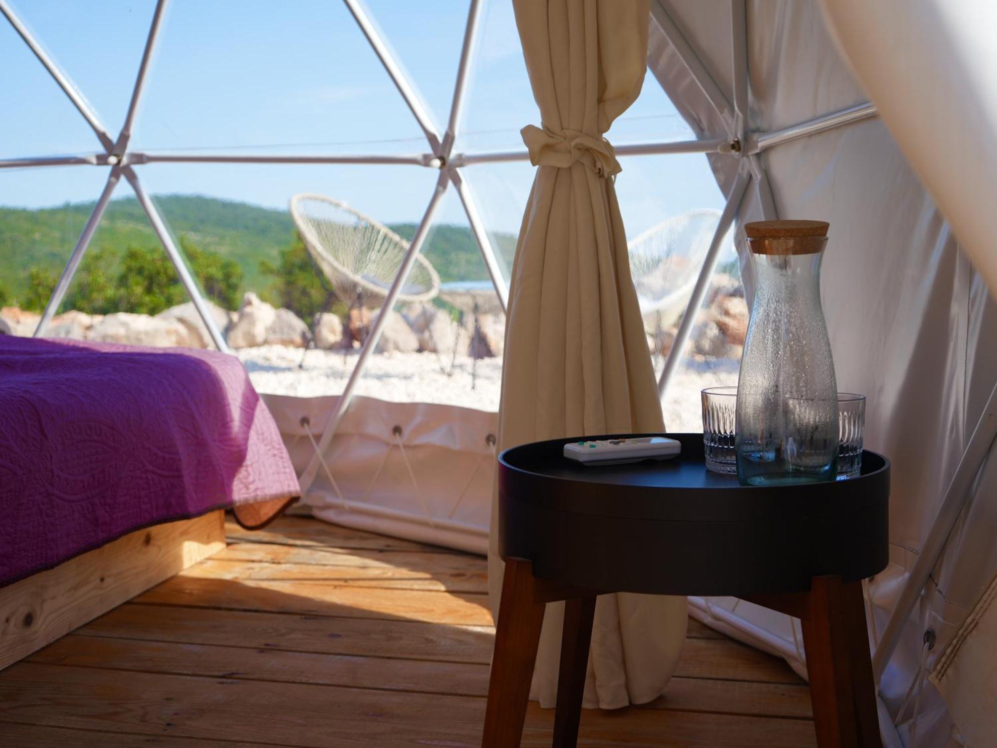 ホテル Glamping Rose ラドヴィチ エクステリア 写真